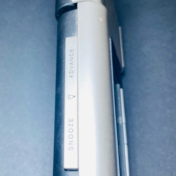 Silver Projection Clock‎ - Picture 5 of 7